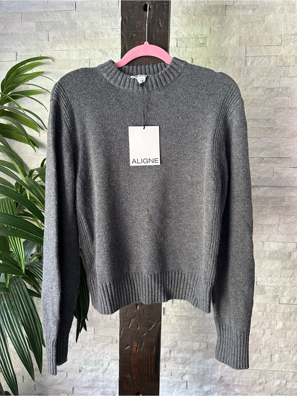 Aligne Grey Crewneck Ribbed Sweater Size Small New with Tags